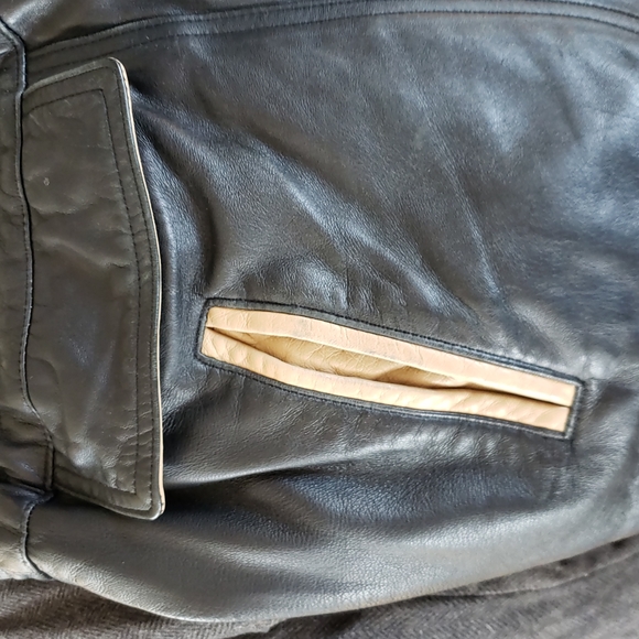 ๐XL Leather jacket - Picture 8 of 15